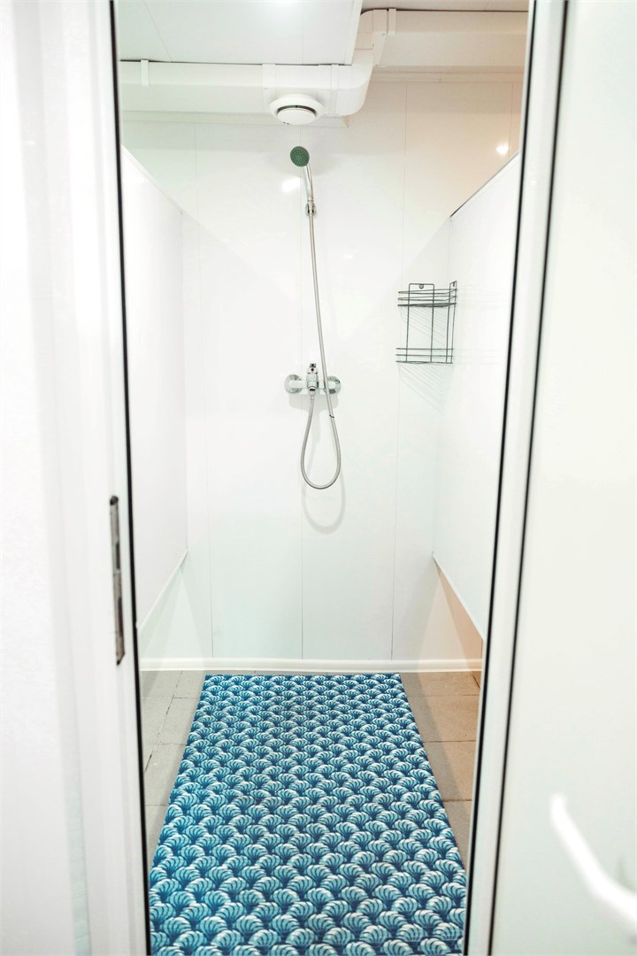 Эконом (Economy class room) / Трехместная каюта - нижняя палуба в Васильсурская слобода