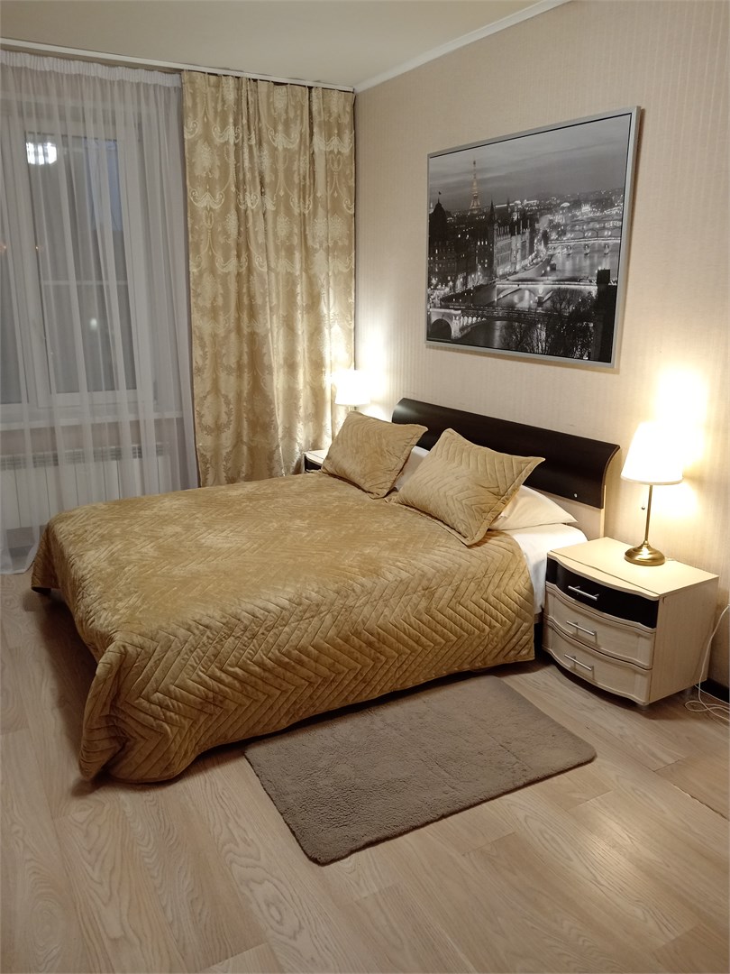 Квартира с двумя спальнями в Звёздный