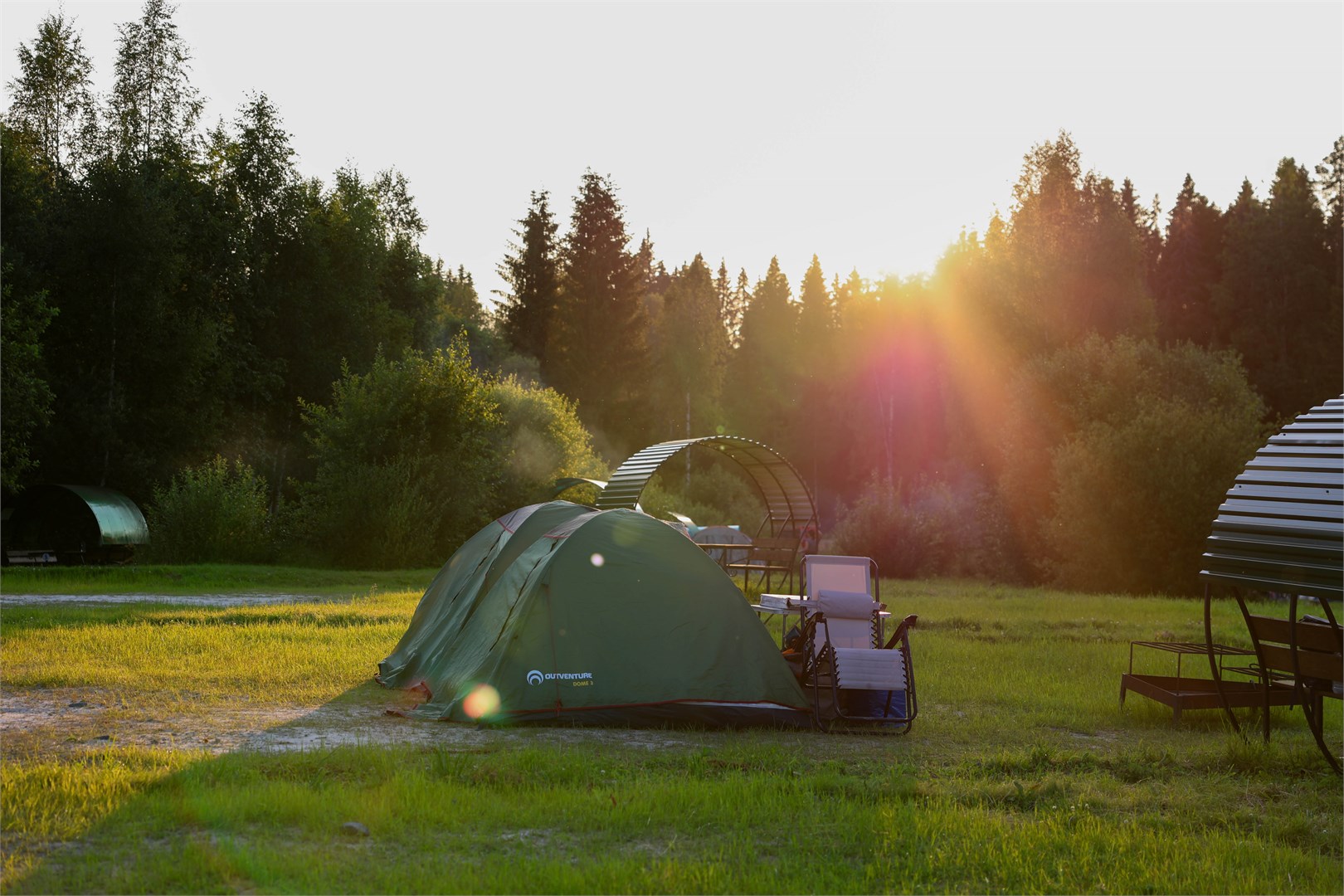Кемпинг - место под палатку с беседкой и оборудованным кострищем/мангалом (аренда палатки и другого доп оборудования по телефону +7 (921) 370-90-41) в Хутор Ёлки