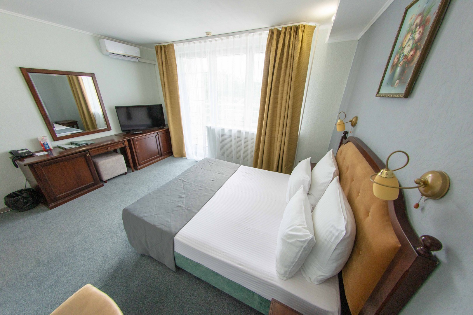 Люкс двухкомнатный двухместный в Витязь