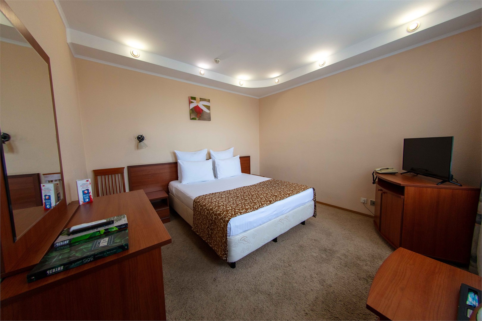 Первая категория однокомнатный одноместный в Витязь