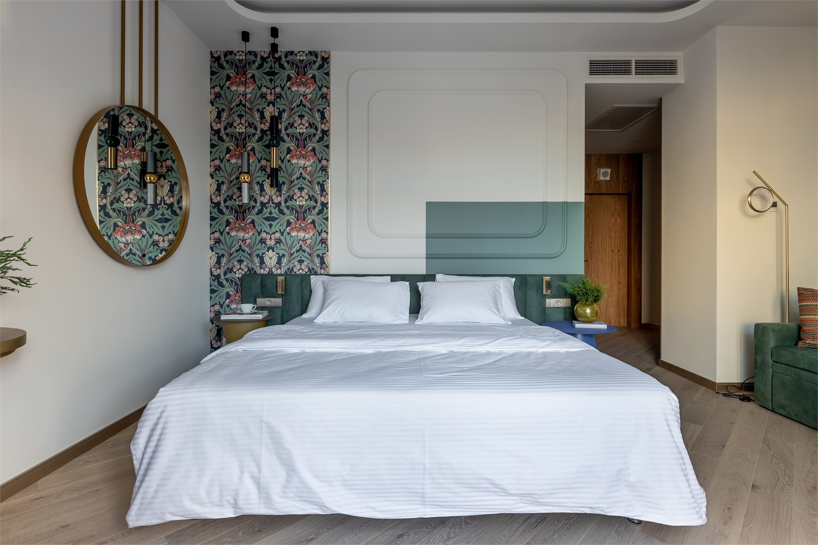 Супериор в Azimut Сити Отель Тула