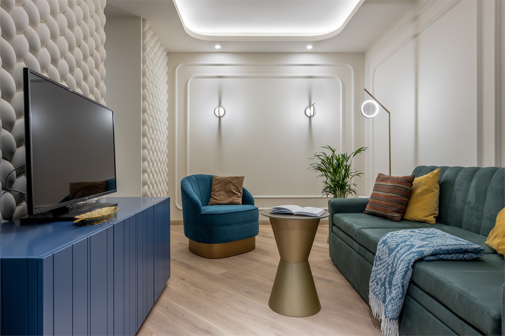 Люкс в Azimut Сити Отель Тула