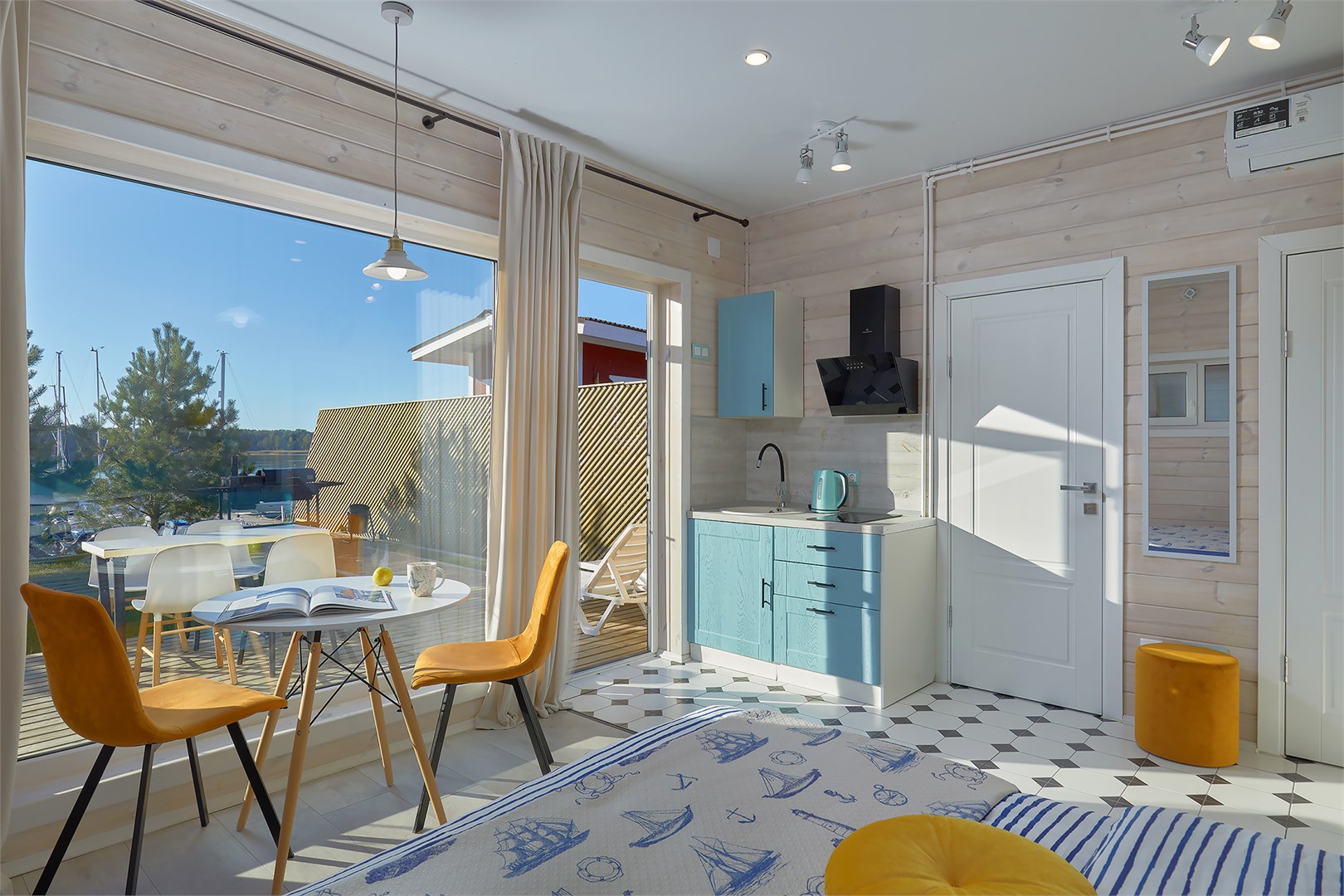 Коттедж "Домик у Моря" в Окунёвая