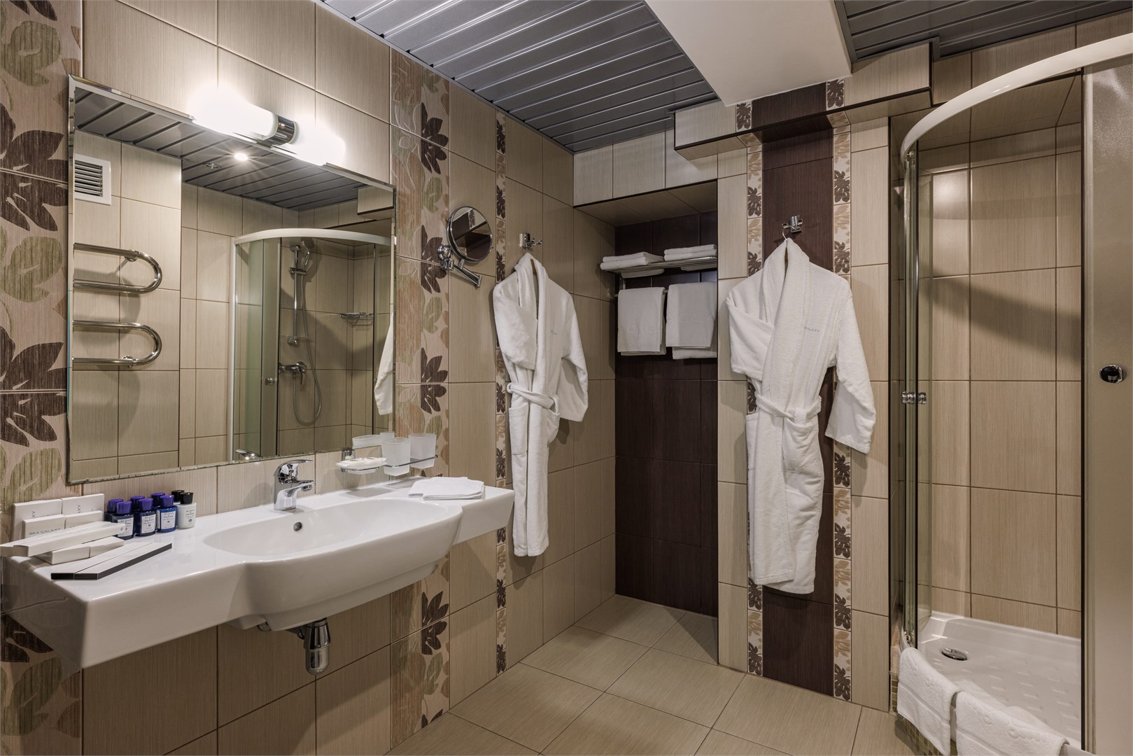 Люкс в Sea galaxy hotel congress&SPA