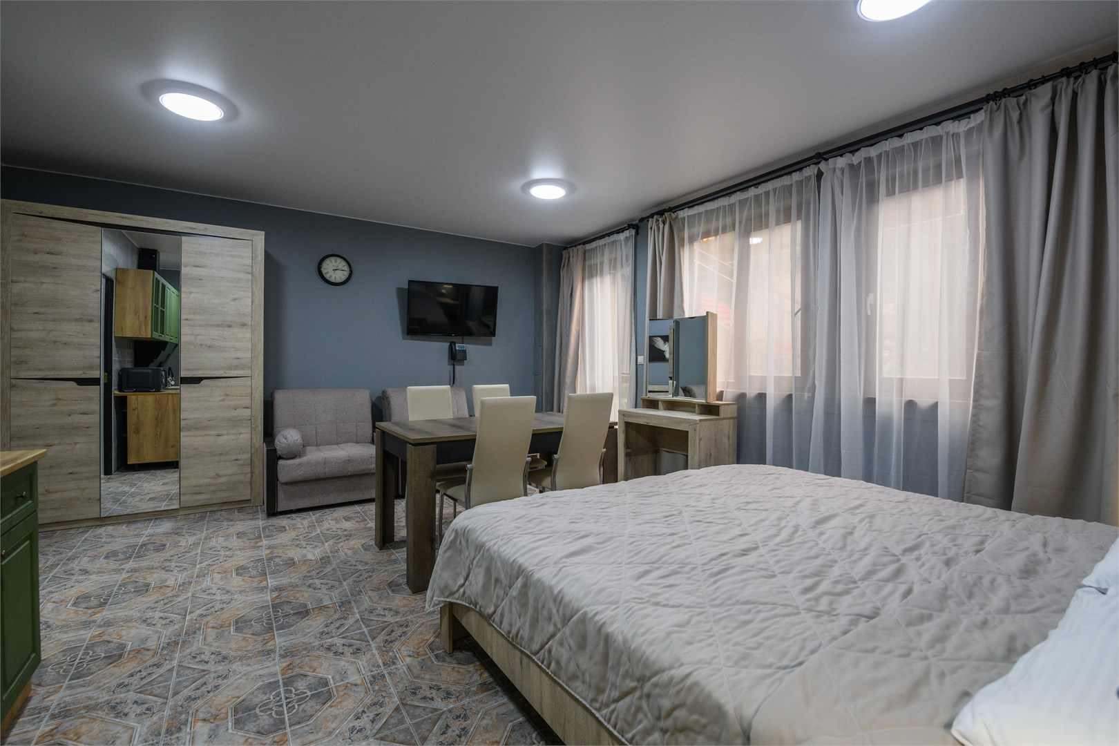 Студио в Юна Аqua Life