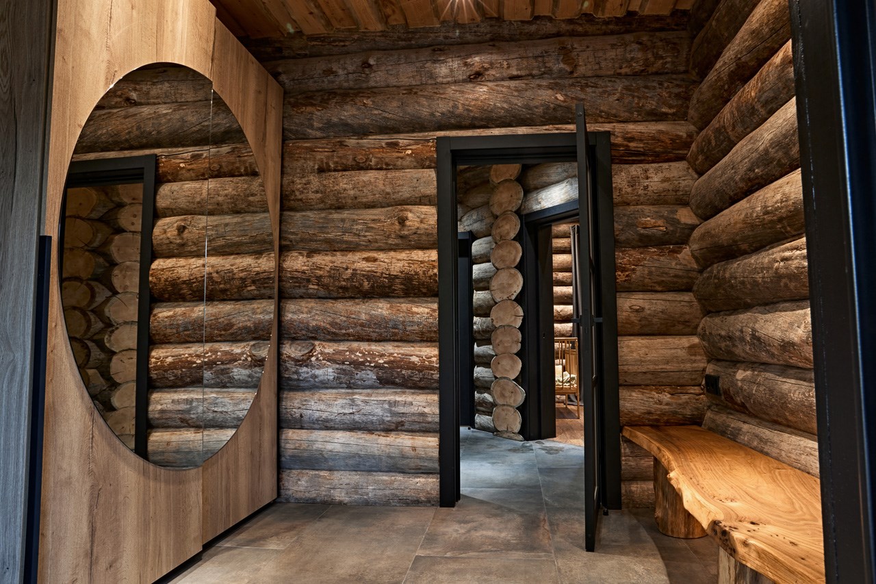 Коттедж «Серый Кардинал» в Царство-Королевство