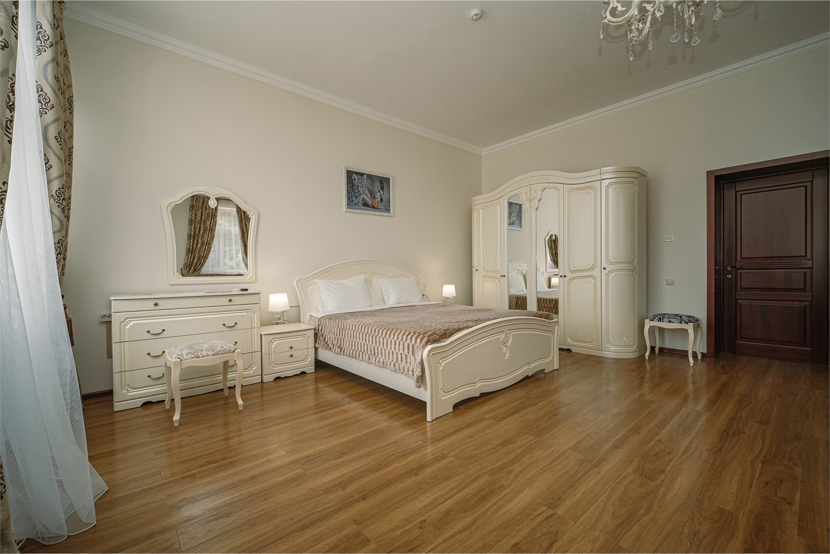 Сьюит с балконом в Kristi