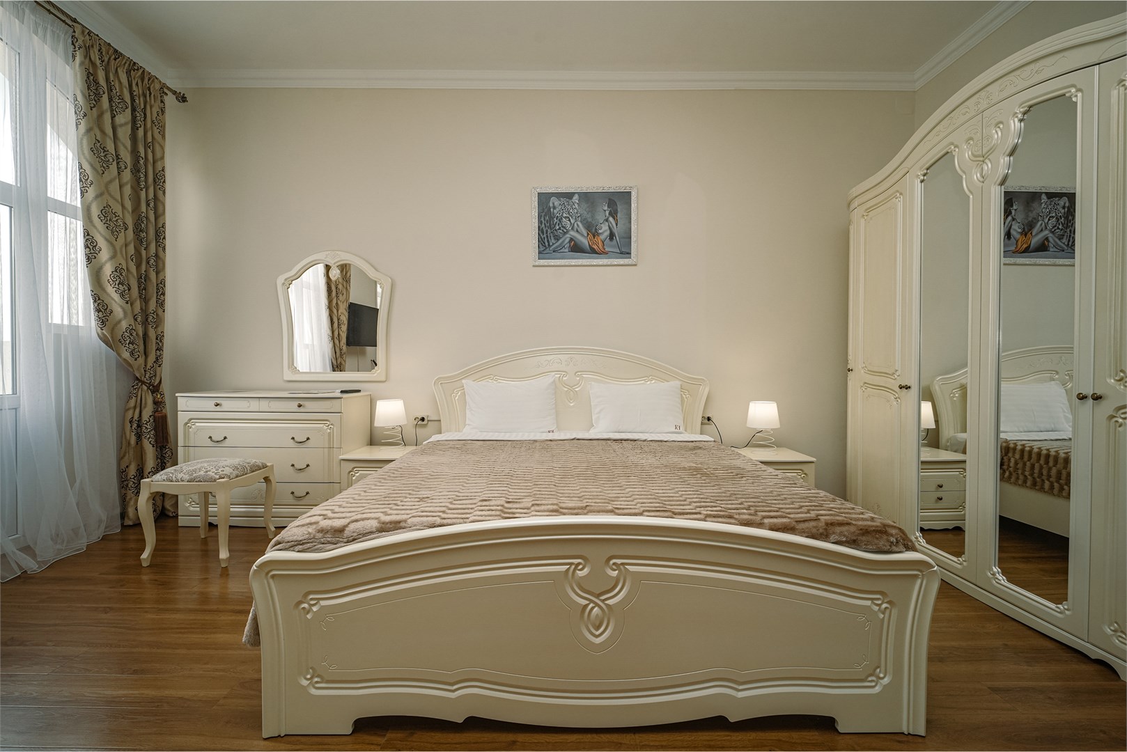 Сьюит с балконом в Kristi