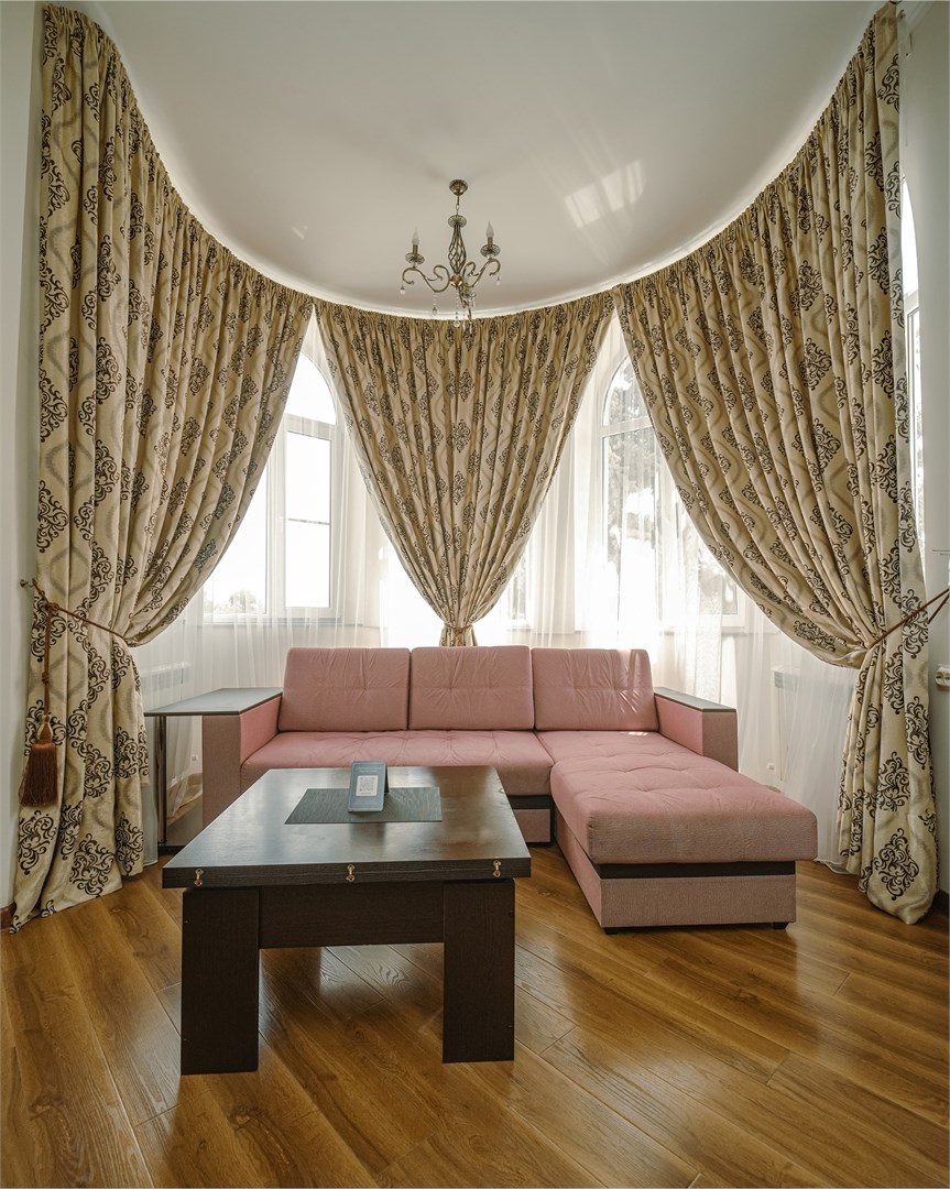 Сьюит с балконом в Kristi