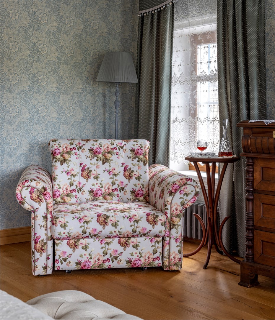 Люкс с кроватью размера «king-size» в Пестово подворье