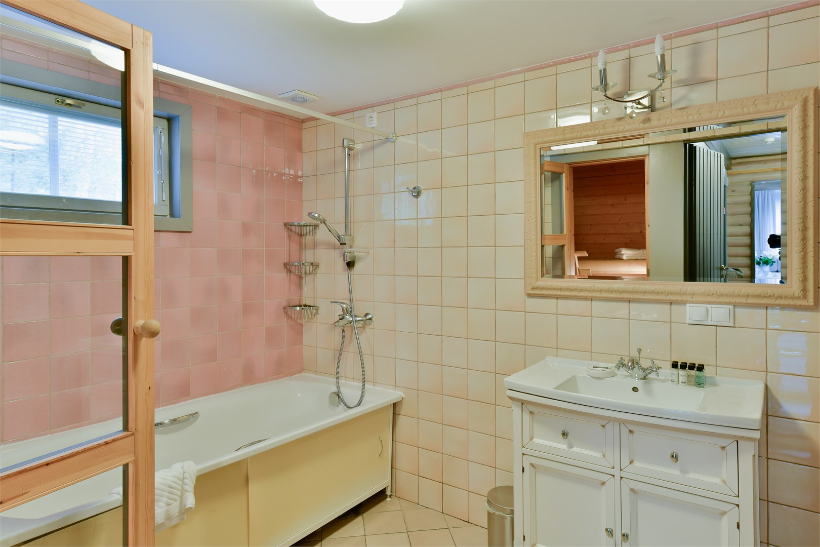 Коттедж для 6 гостей, двухэтажный со вторым светом в Moscow country club