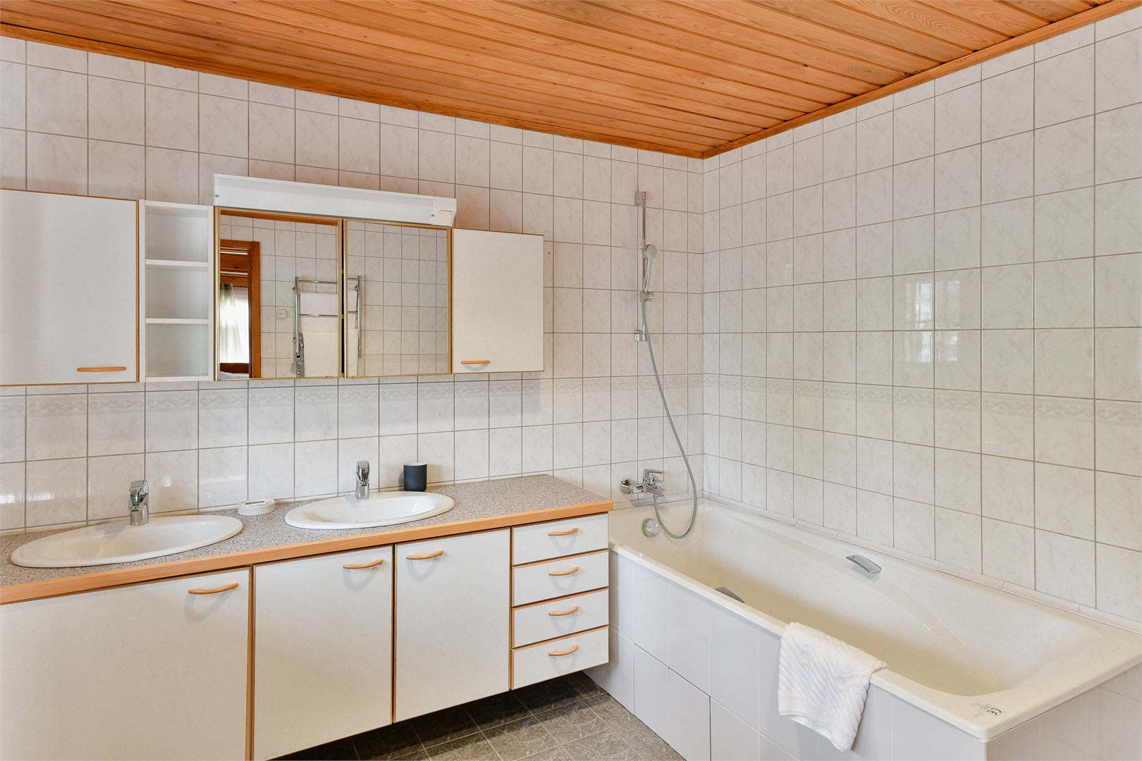 Коттедж для 8 гостей, двухэтажный в Moscow country club