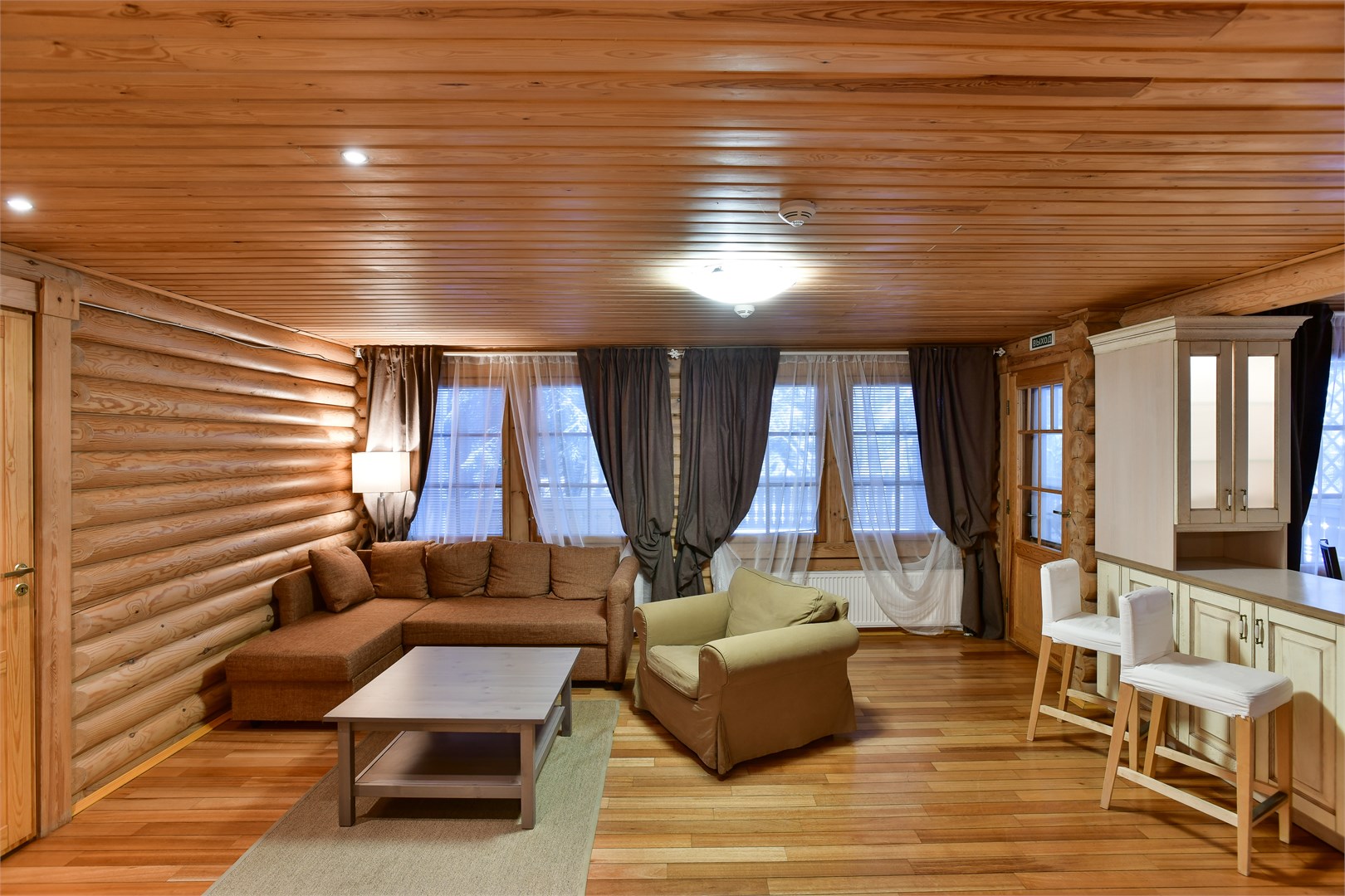 Коттедж для 8 гостей, двухэтажный в Moscow country club