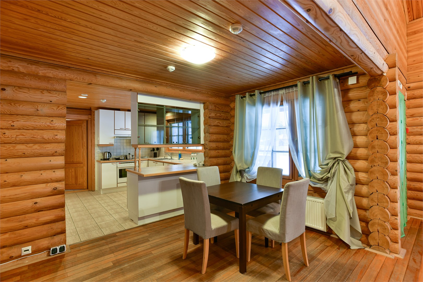 Коттедж для 8 гостей, двухэтажный со вторым светом в Moscow country club