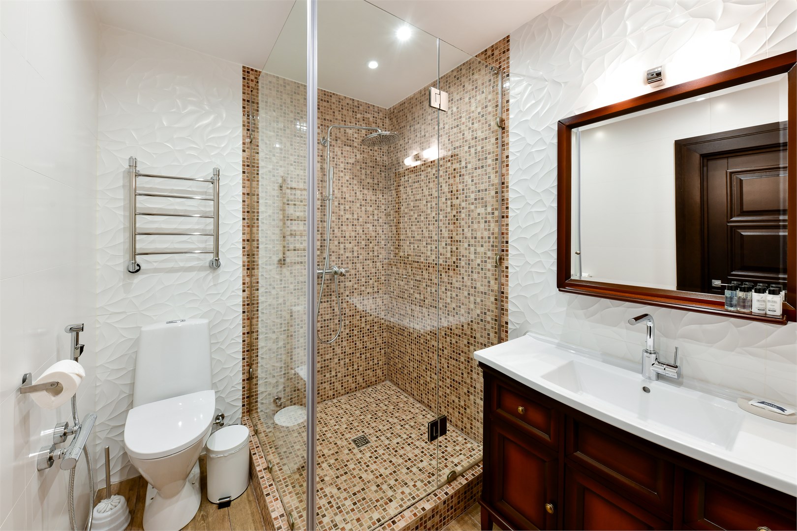 Коттедж для 10 гостей, трехэтажный с третьим светом в Moscow country club