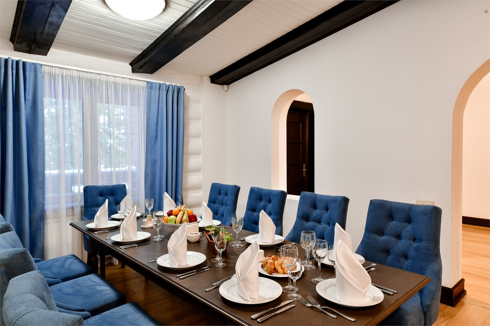 Коттедж для 10 гостей, трехэтажный с третьим светом в Moscow country club