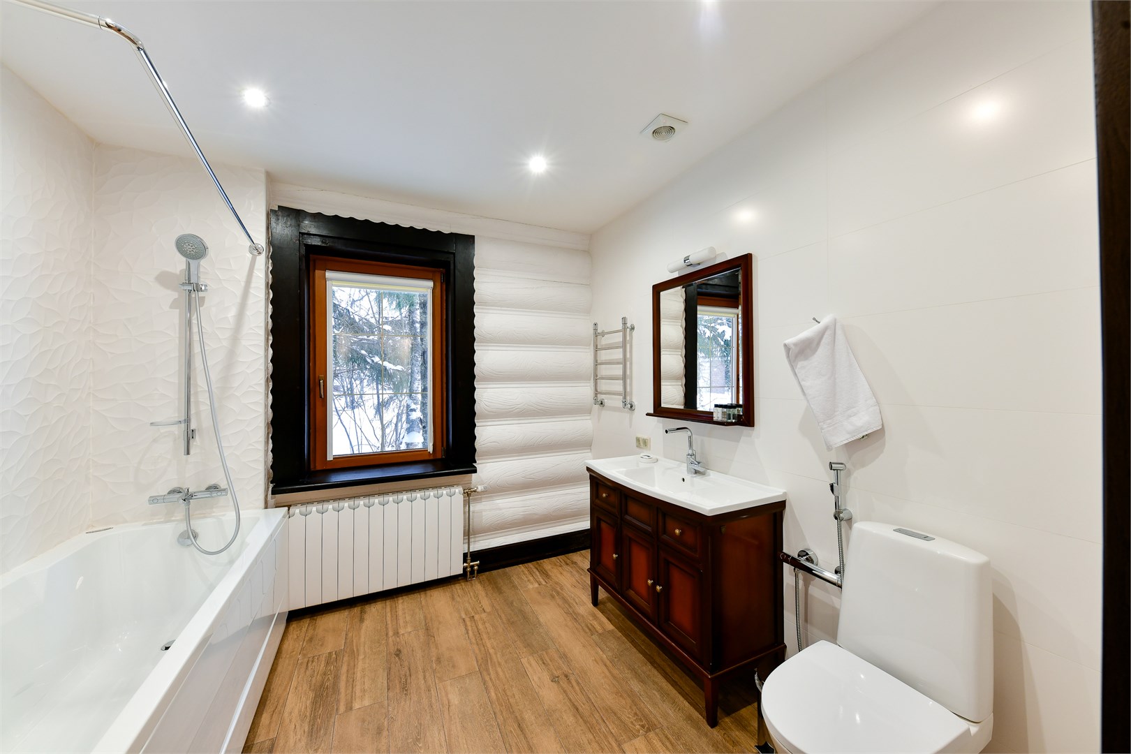 Коттедж для 10 гостей, трехэтажный с третьим светом в Moscow country club