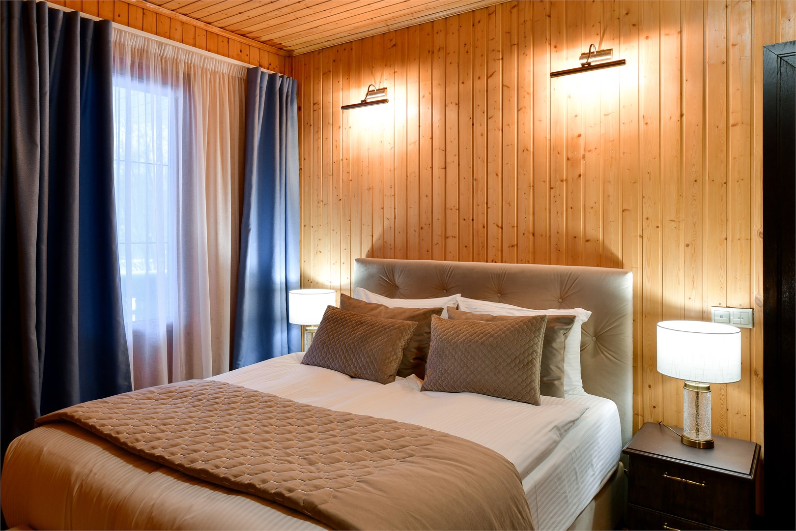 Коттедж для 10 гостей, трехэтажный с третьим светом в Moscow country club