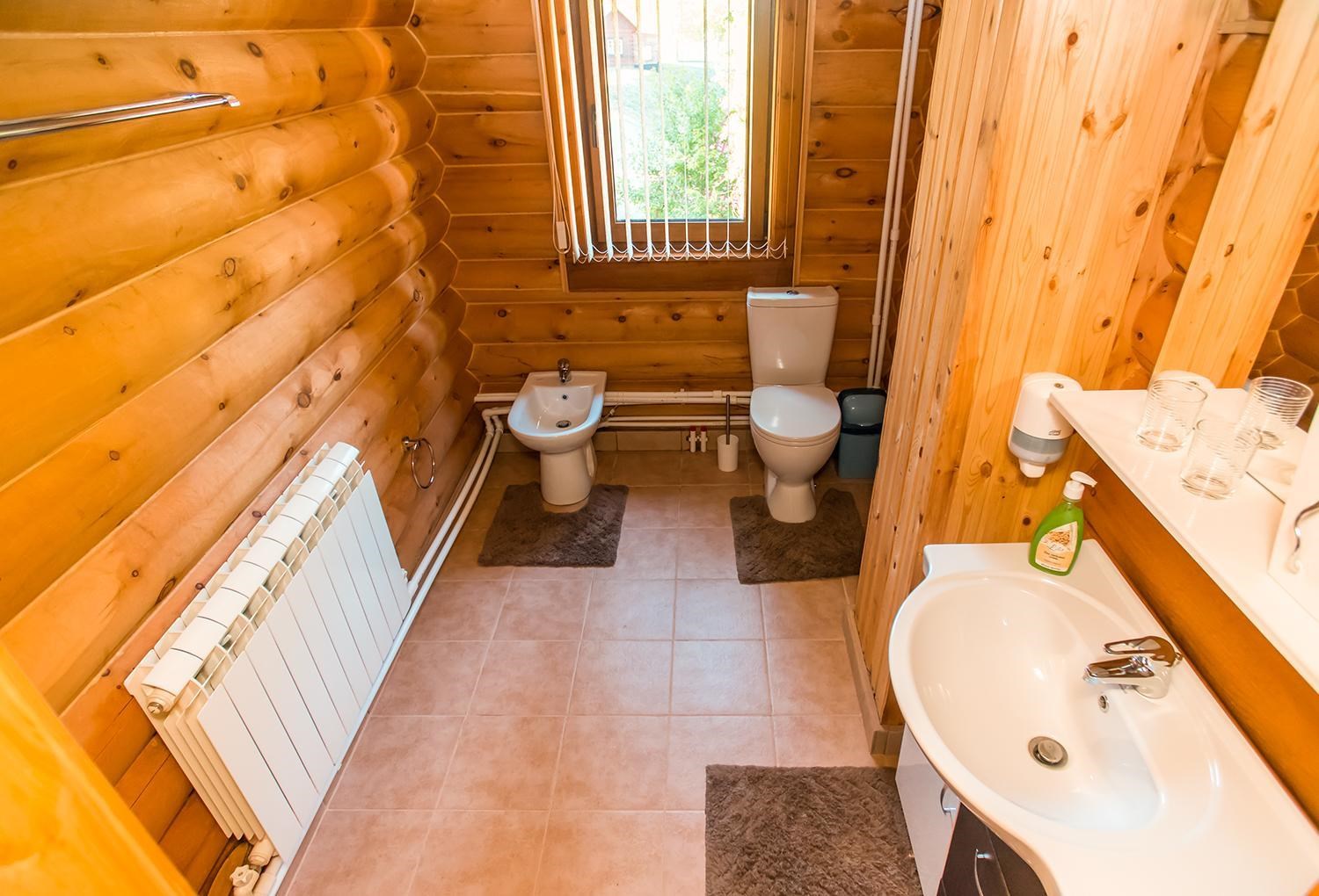 Коттедж №3/1 Двухэтажный коттедж с отдельным входом в Горное озеро