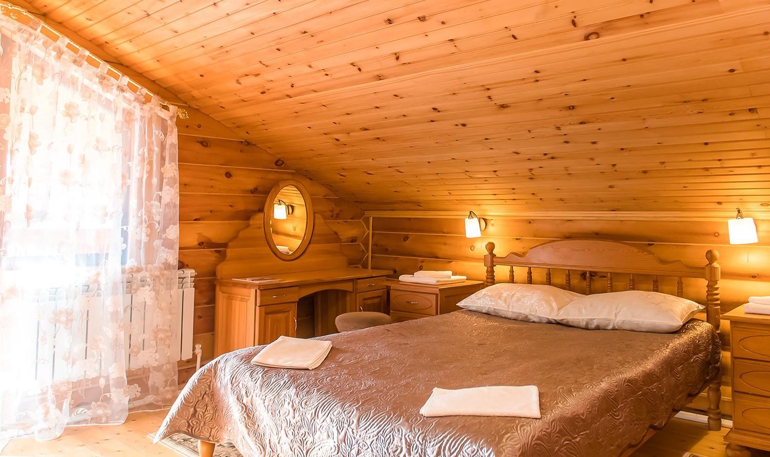 Коттедж №3/2 Двухэтажный коттедж с отдельным входом в Горное озеро