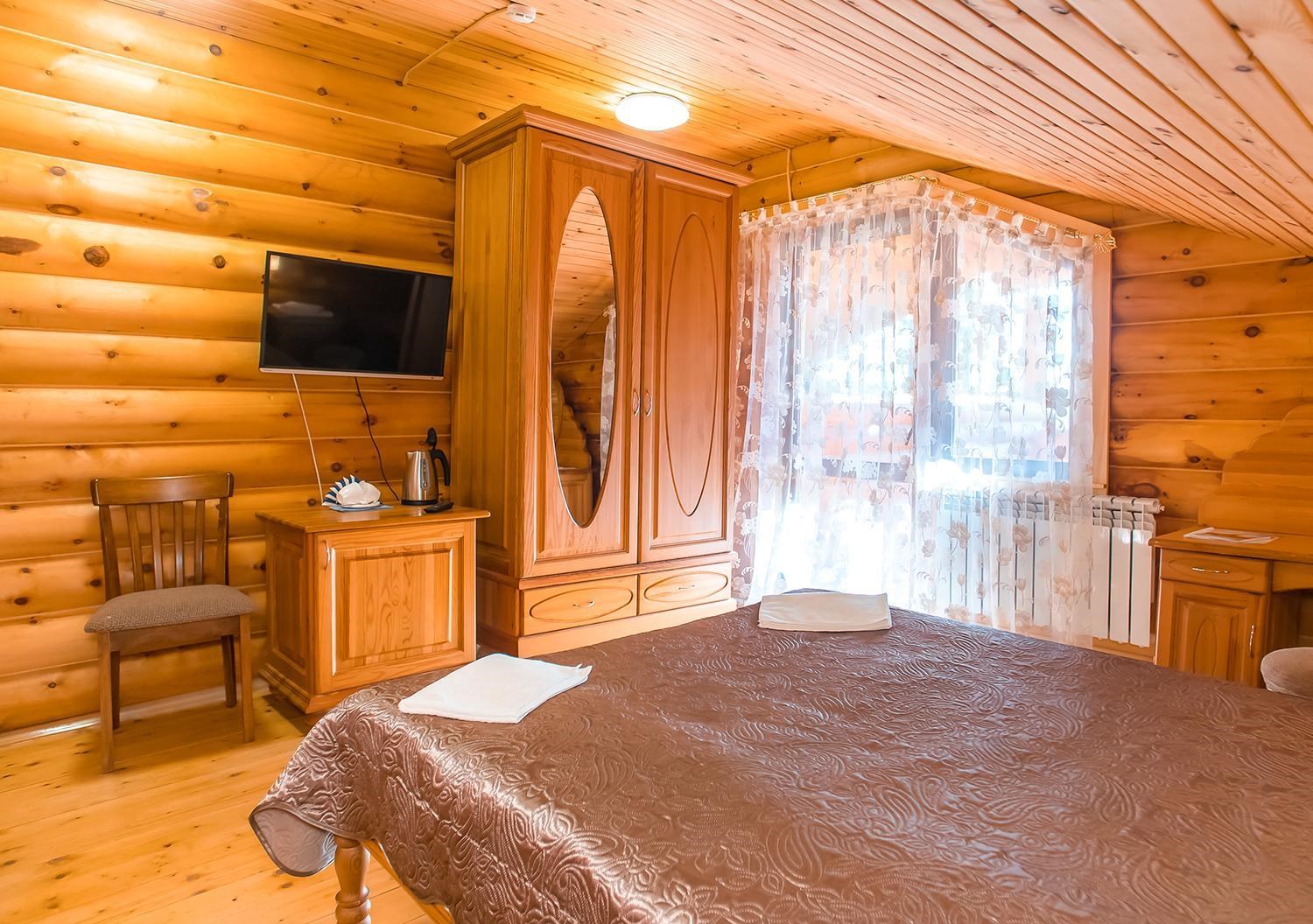 Коттедж №3/2 Двухэтажный коттедж с отдельным входом в Горное озеро