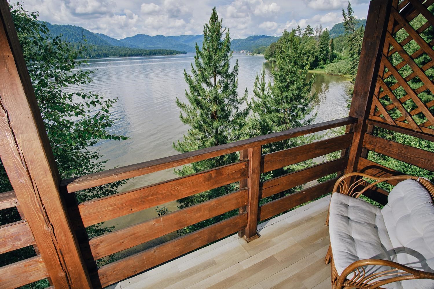 Домик на ул. Телецкая 7/1 в Горное озеро