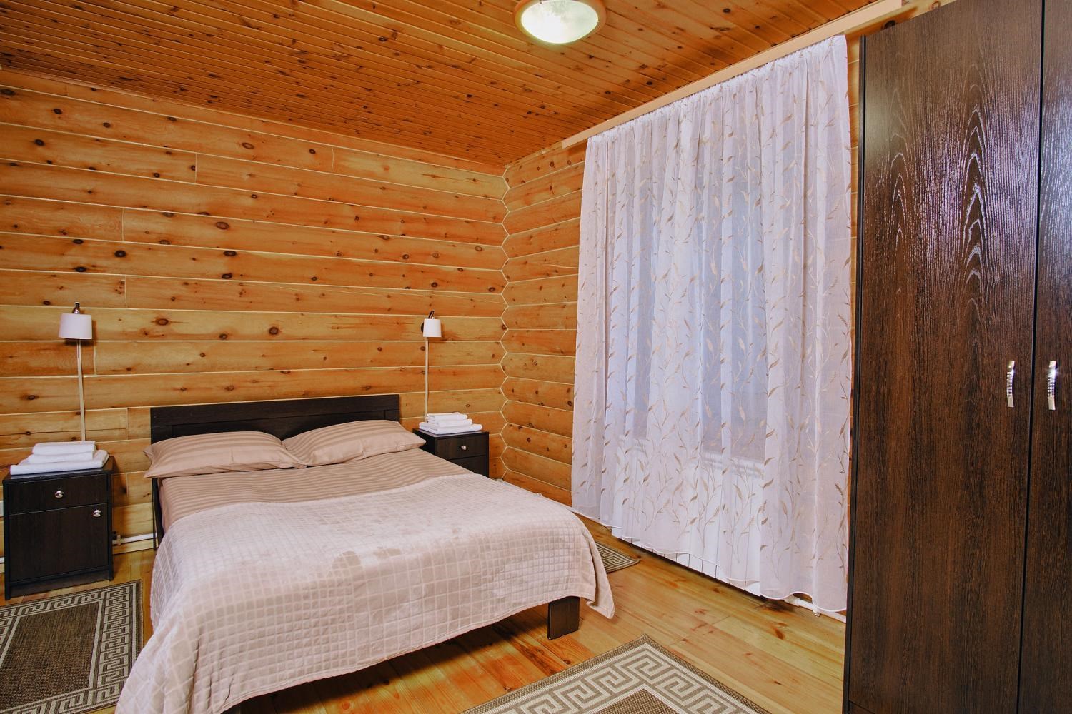 Коттедж №2/1 Двухэтажный коттедж с отдельным входом в Горное озеро