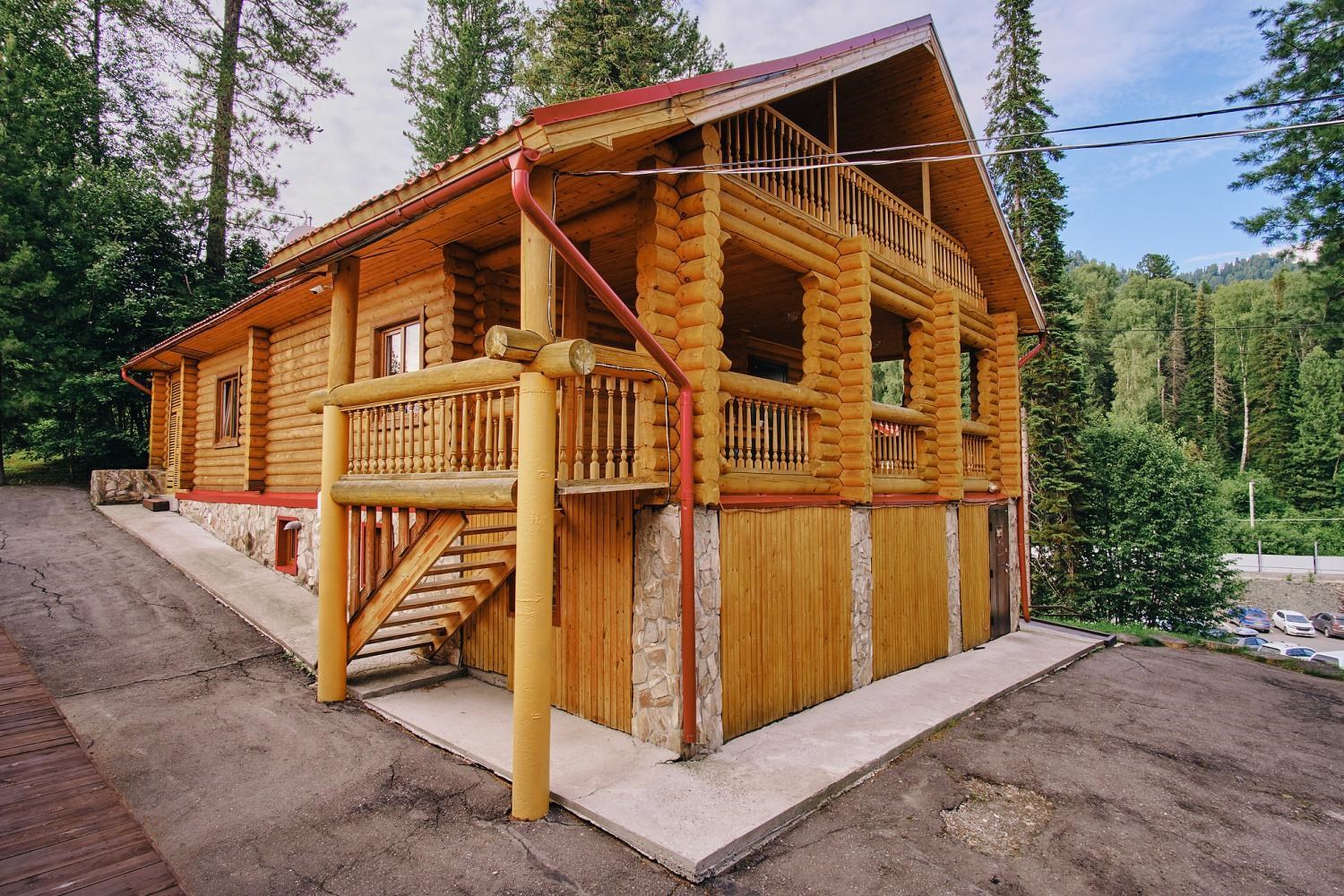 Коттедж №2/1 Двухэтажный коттедж с отдельным входом в Горное озеро