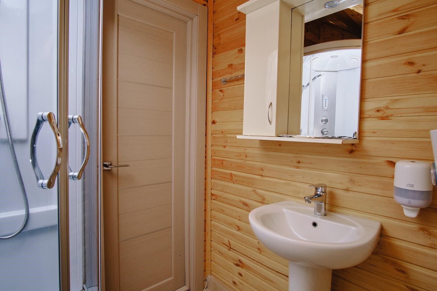 Коттедж №2/2 Двухэтажный коттедж с отдельным входом в Горное озеро