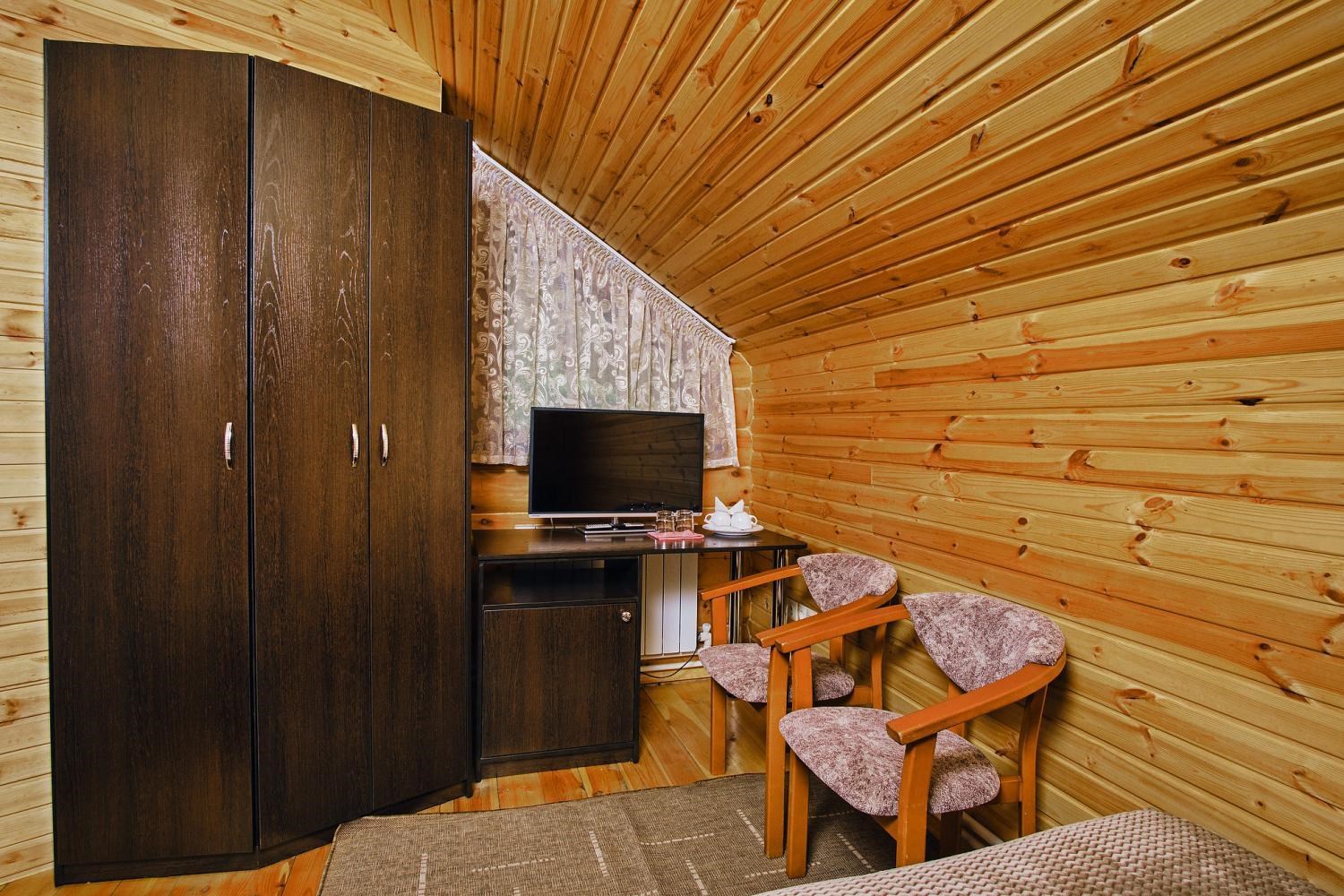 Коттедж №2/2 Двухэтажный коттедж с отдельным входом в Горное озеро