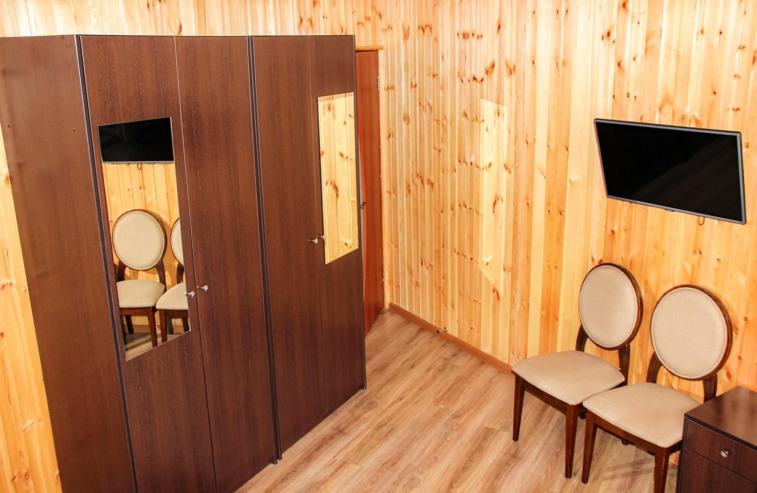 Корпус №2 QDTPL Четырехместный номер с тремя кроватями в Горное озеро