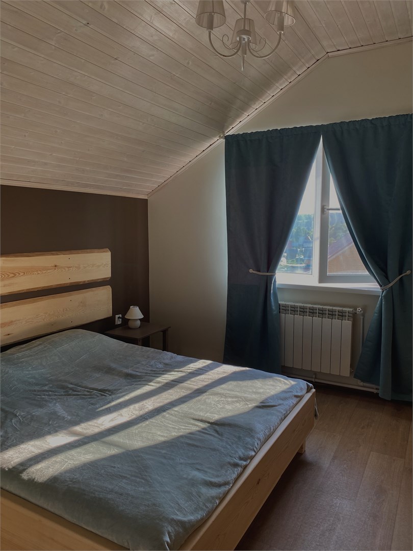 Коттедж Подсолнух в Ключ-Камень