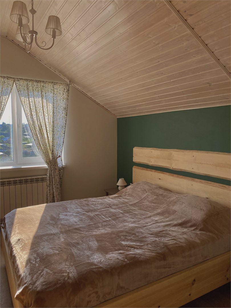 Коттедж Подсолнух в Ключ-Камень