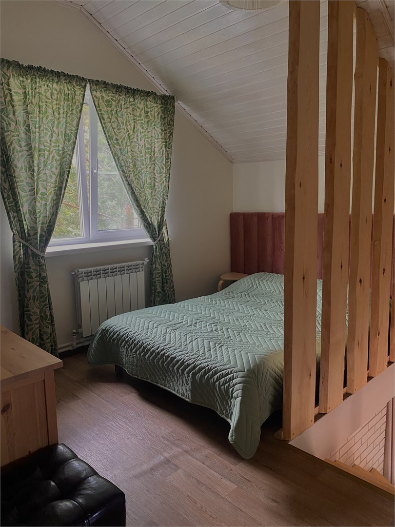 Коттедж Подсолнух в Ключ-Камень