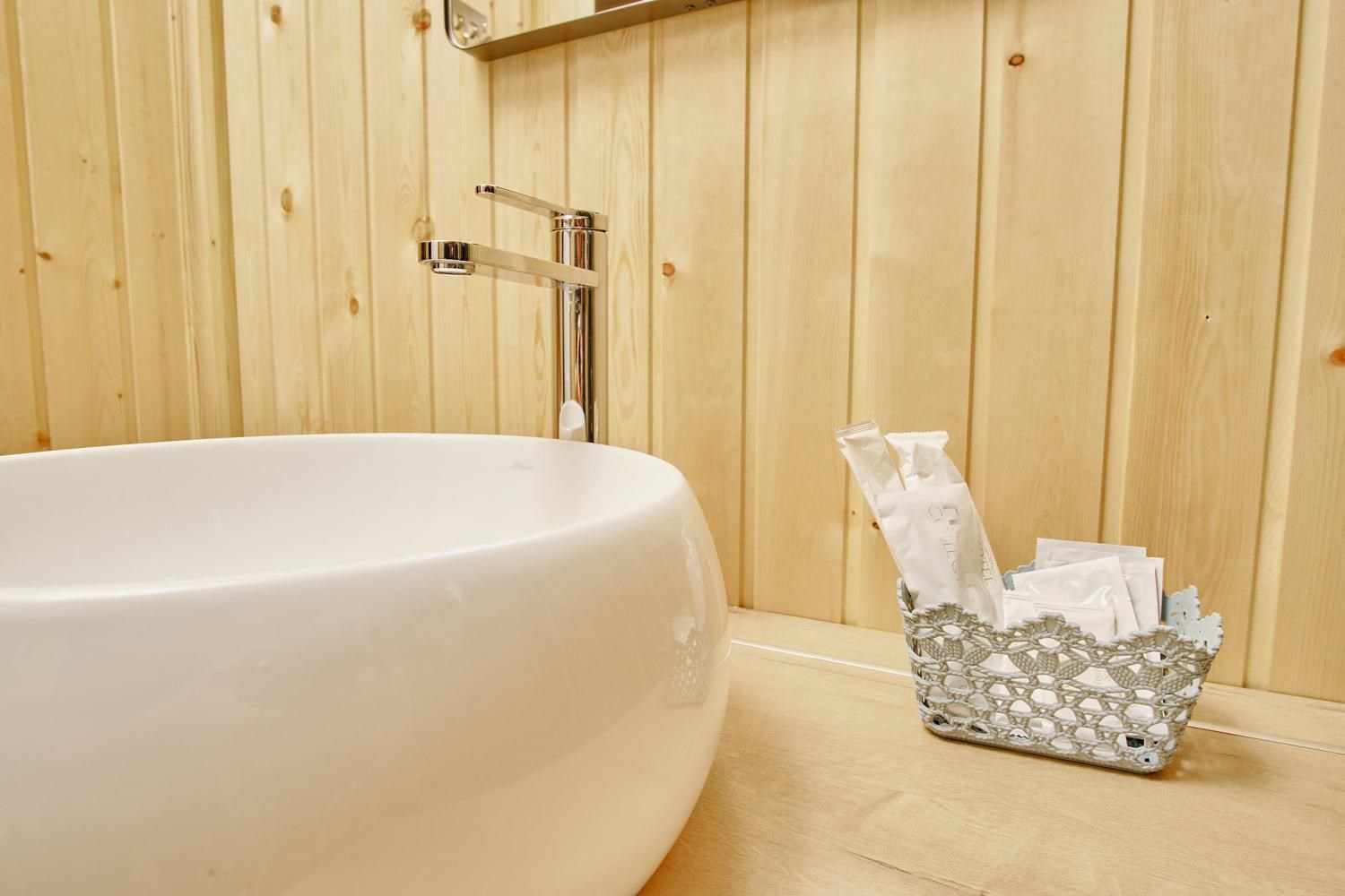 Корпус №3 на ул. Кедровая №1 в Горное озеро