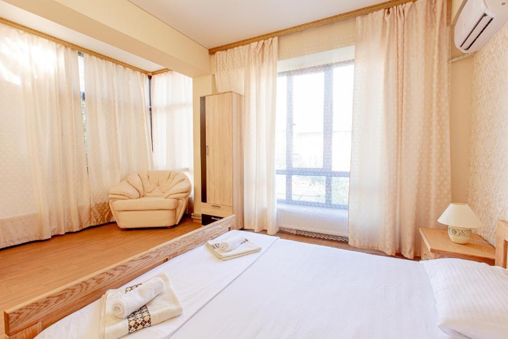 Улучшенный семейный номер в Колибри Beach