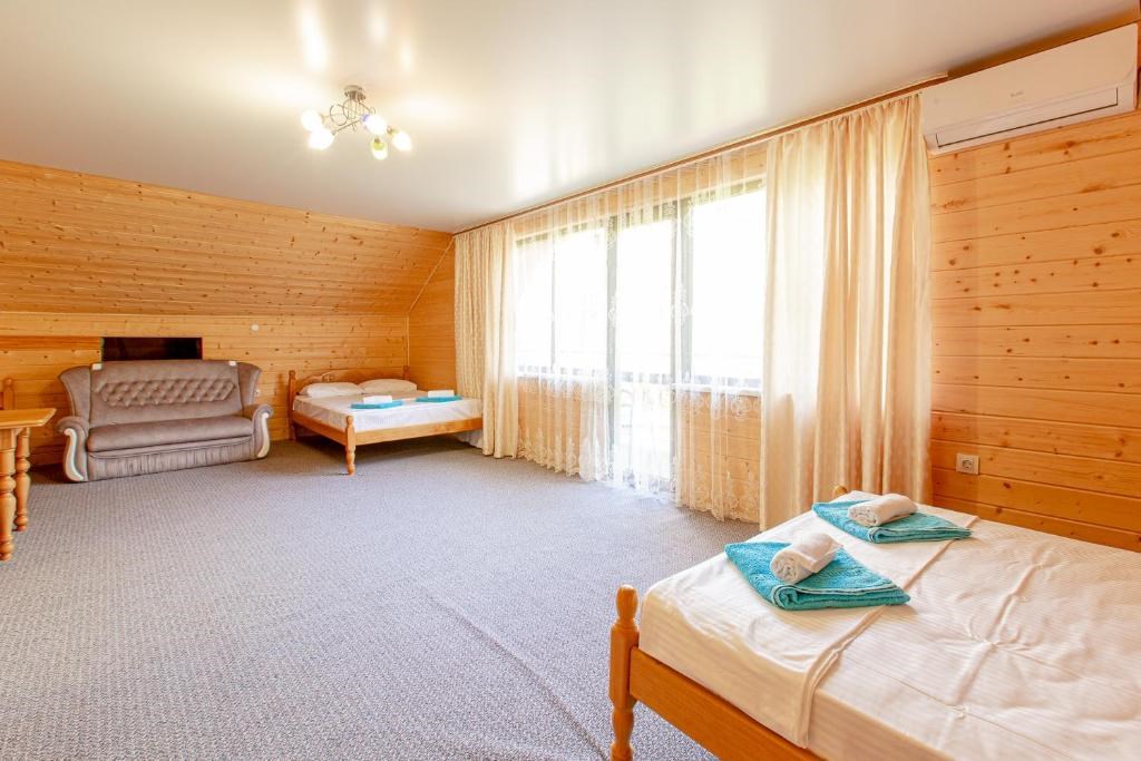 Семейный номер с балконом в Колибри Beach