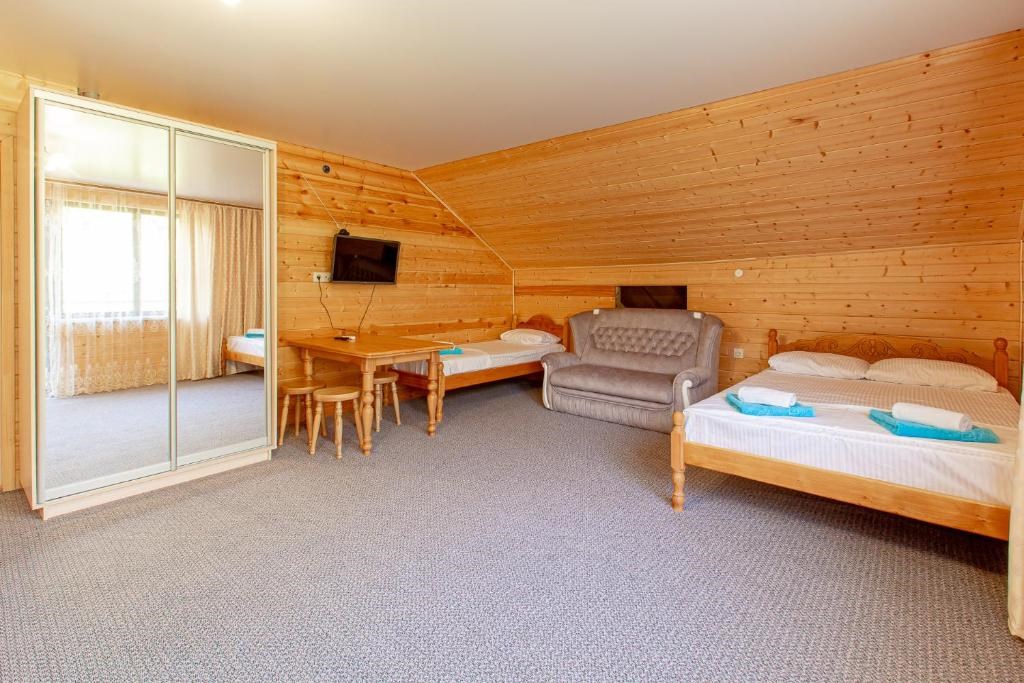 Семейный номер с балконом в Колибри Beach