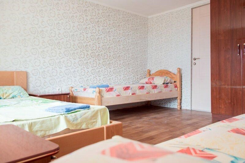 Четырехместный номер эконом-класса с общей ванной комнатой в Колибри Beach