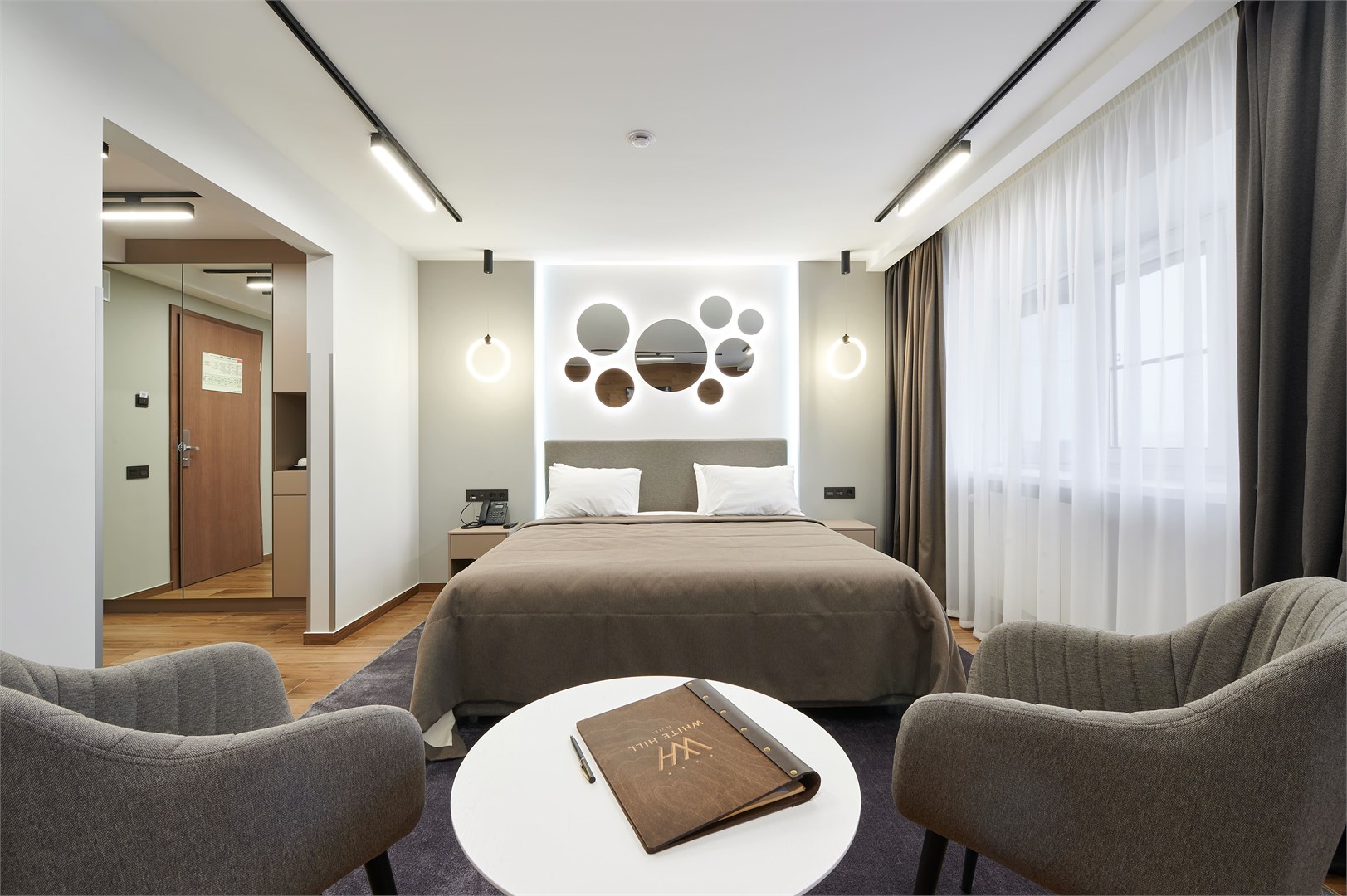 Полулюкс с ванной в White Hill Hotel