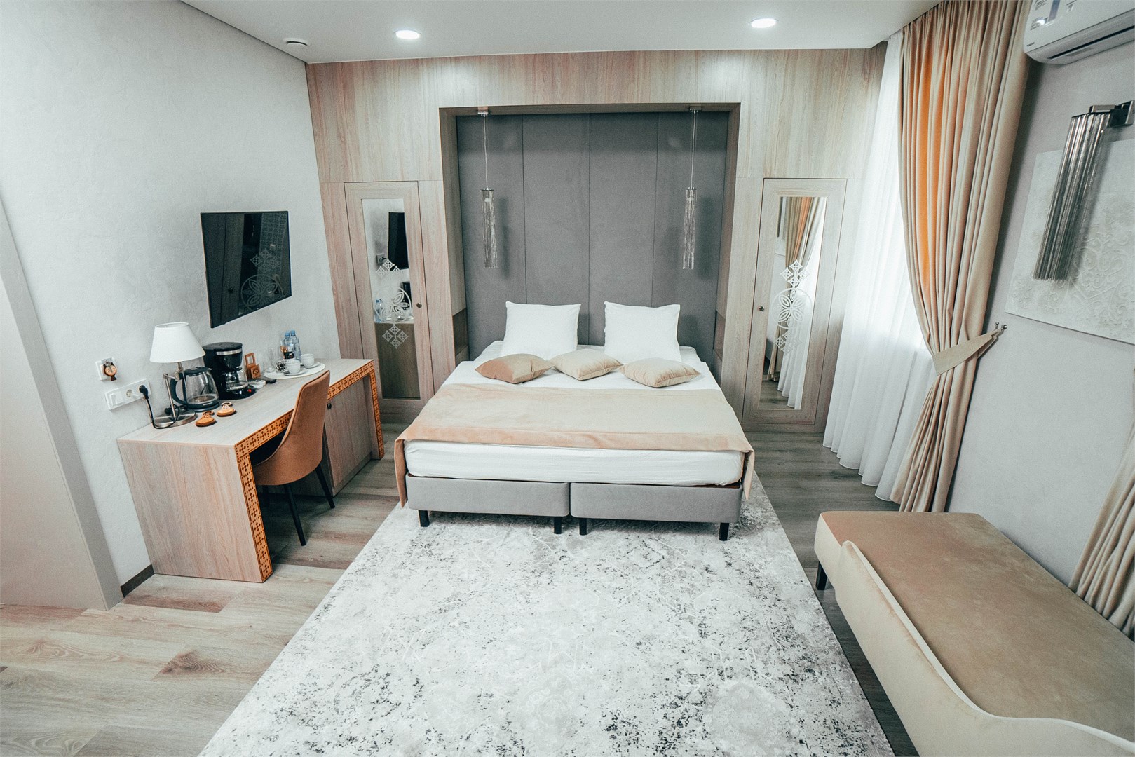 Номер категории ВИП в Алаас