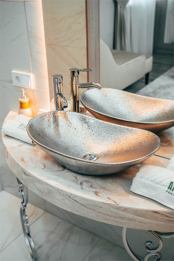 Номер категории ВИП в Алаас