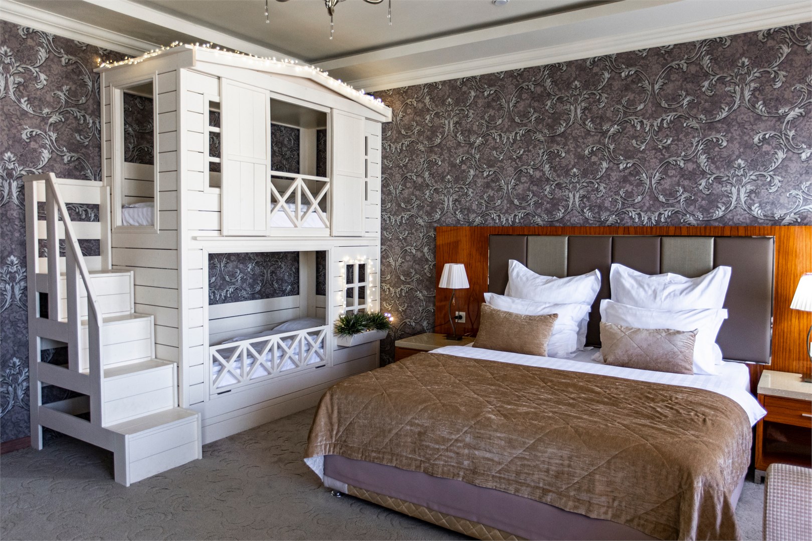 Семейный в Royal hotel Riz