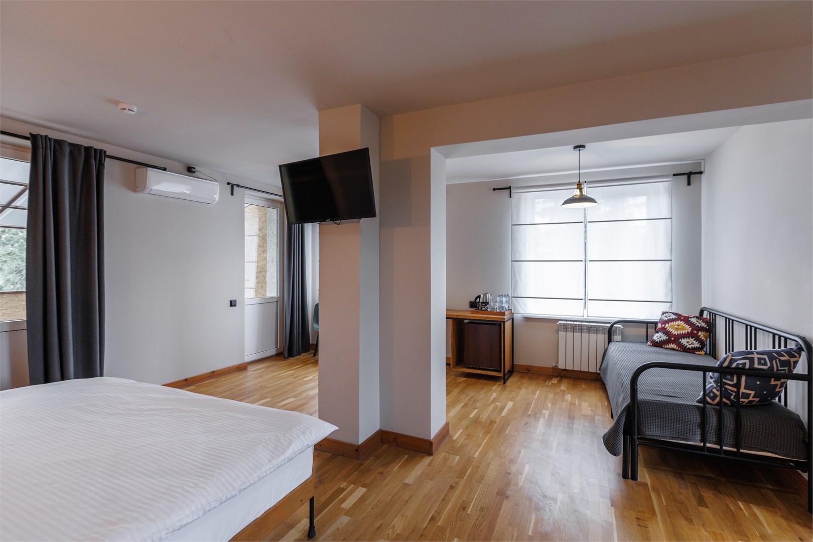 Семейный базовый номер с видом на озеро в Шесть Озер