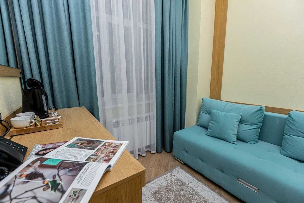 Двухкомнатный Люкс c балконом в Дворец Нарзанов