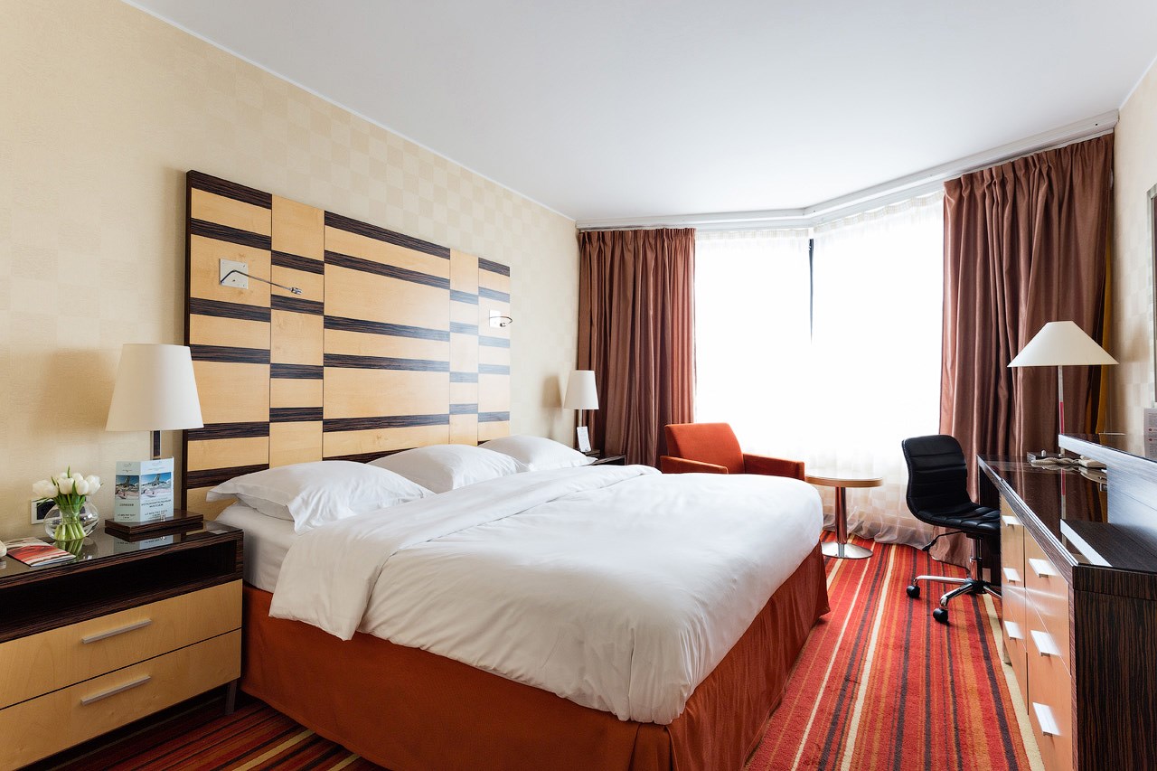 Супериор на клубном этаже в Azimut Сити Отель Олимпик Москва