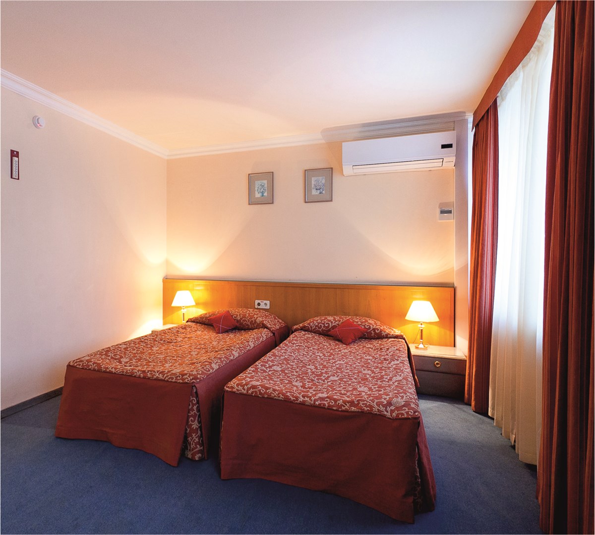 Полулюкс в Azimut Сити Отель Уфа