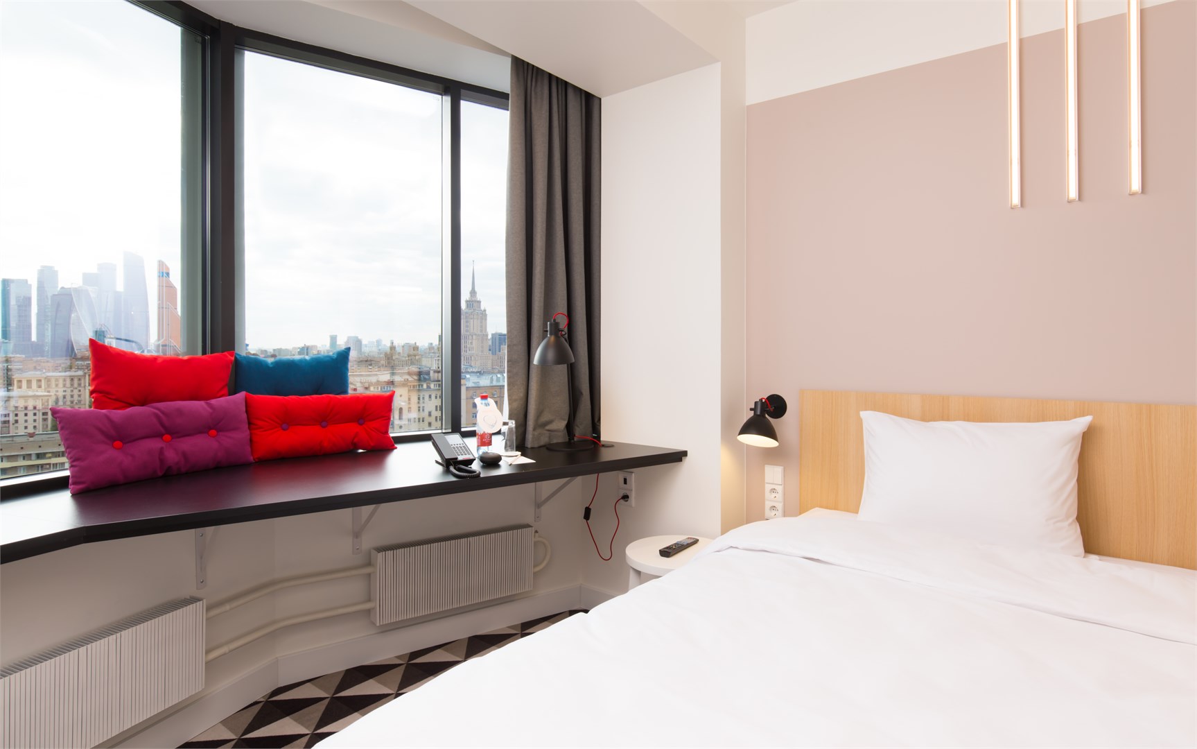 SMART Небольшой двухместный в Azimut Сити Отель Смоленская Москва