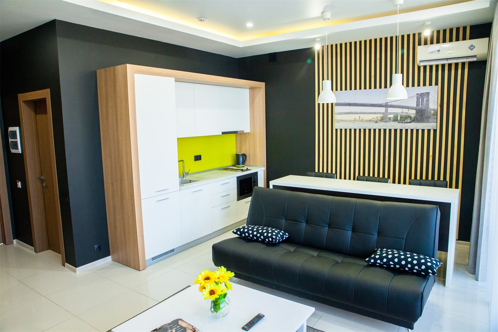 Апартаменты с балконом 2 в Crystal Park